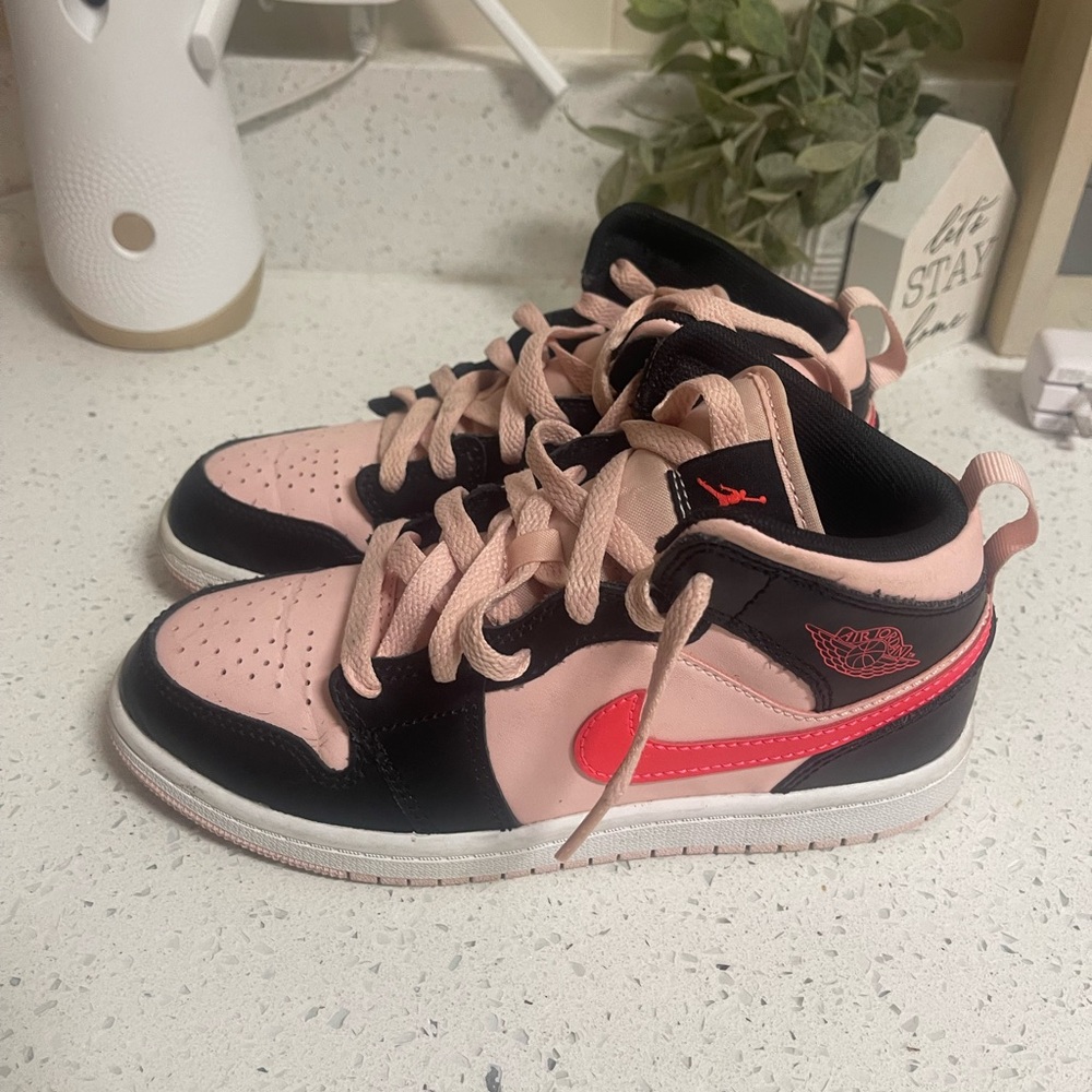 Nike girls Jordan mid 1 size 2Y